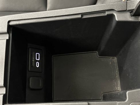 Used 2024 Chevrolet Blazer Premier w/ Enhanced Convenience Package image 31