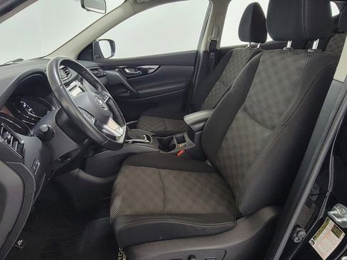 Used 2017 Nissan Rogue Sport SV w/ SV Premium Package image 14