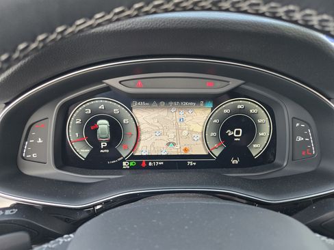Used 2025 Audi Q8 Premium Plus AWD/4WD image 15