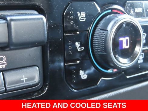 Used 2022 Chevrolet Silverado 1500 LTZ AWD/4WD image 4