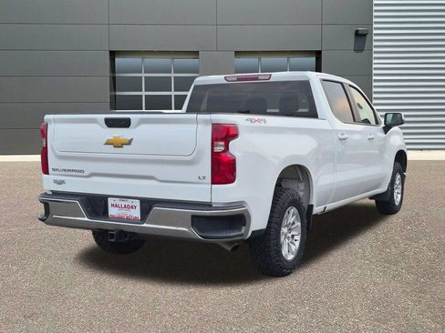 Used 2024 Chevrolet Silverado 1500 LT AWD/4WD image 5