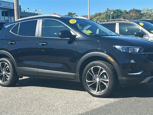 Certified 2023 Buick Encore GX Select w/ Safety Package II image 9