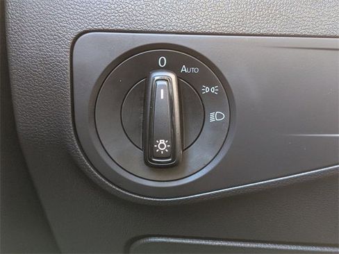 Used 2023 Volkswagen Tiguan S image 22