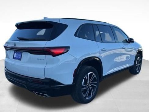 Used 2025 Buick Enclave Sport Touring image 8
