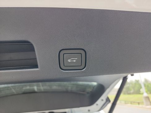New 2026 GMC Acadia Elevation w/ Elevation Premium Package FWD image 8