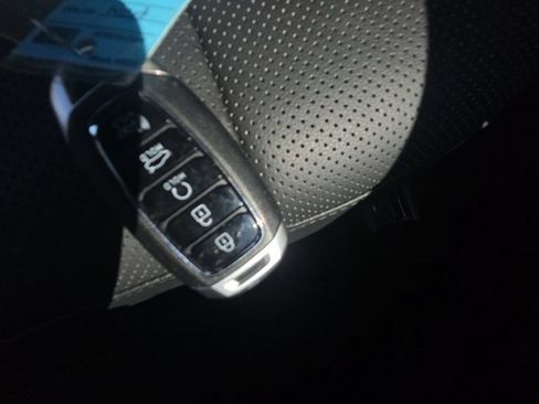 Used 2023 Hyundai Elantra Limited w/ Cargo Package FWD image 34