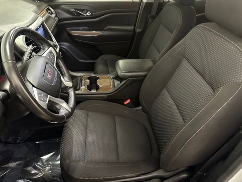 Used 2020 GMC Acadia SLE image 10