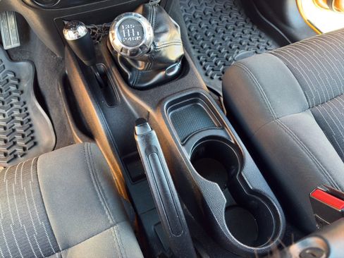 Used 2012 Jeep Wrangler Unlimited Sport image 18