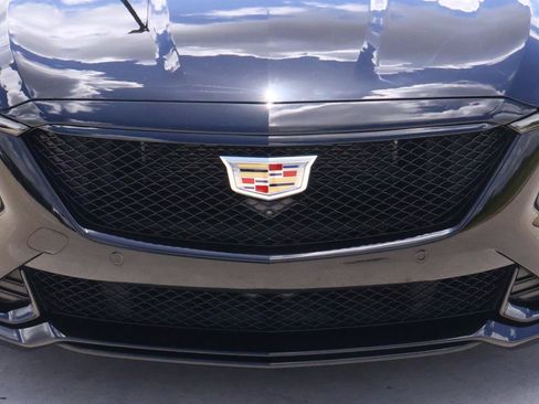 Used 2026 Cadillac CT5 V RWD image 8