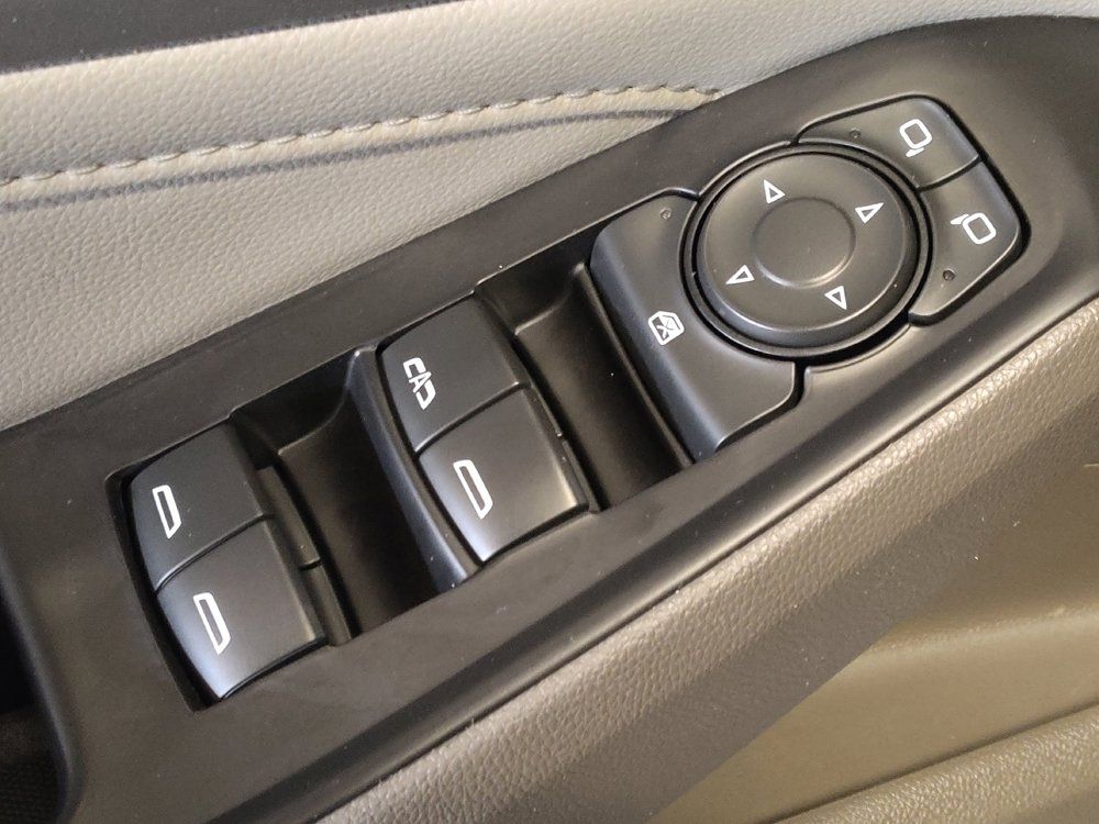Used 2021 Chevrolet Traverse LT FWD image 27