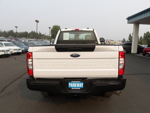 Used 2021 Ford F250 XL w/ Power Equipment Group image 4