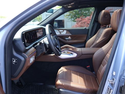 Used 2025 Mercedes-Benz GLE 350 4MATIC image 10