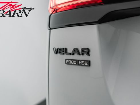 Used 2018 Land Rover Range Rover Velar R-Dynamic HSE image 15