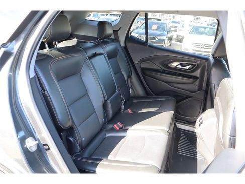 Used 2020 GMC Terrain SLT image 25