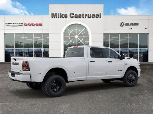 New 2026 RAM 3500 Big Horn AWD/4WD image 5