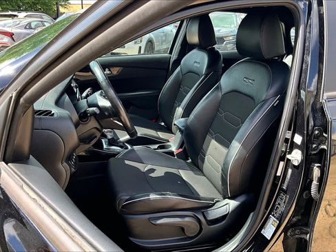 Used 2021 Kia Forte GT-Line image 8