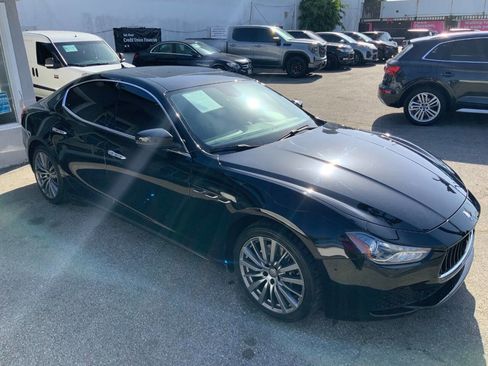 Used 2017 Maserati Ghibli RWD image 19