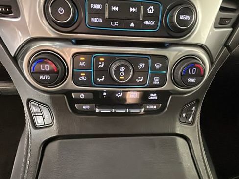 Used 2016 Chevrolet Tahoe LTZ AWD/4WD image 23