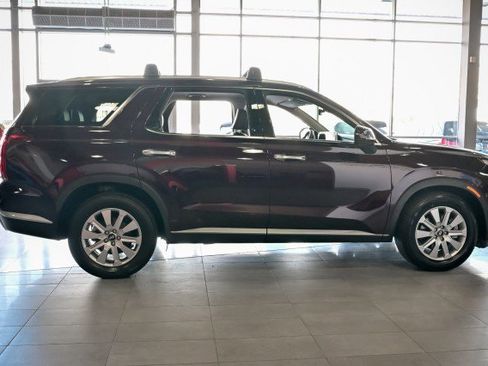 Used 2023 Hyundai Palisade SEL FWD image 4