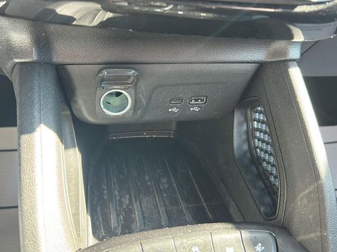 Used 2025 Chevrolet TrailBlazer LT image 33