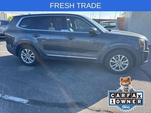 Used 2020 Kia Telluride LX image 3