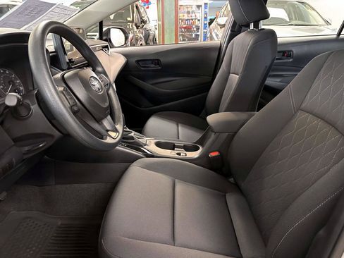 Used 2025 Toyota Corolla LE w/ LE Premium Package FWD image 14