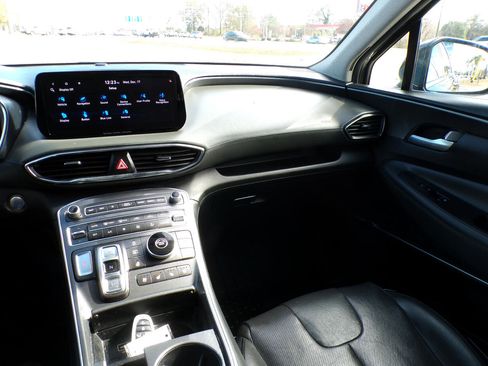 Used 2022 Hyundai Santa Fe Limited image 12