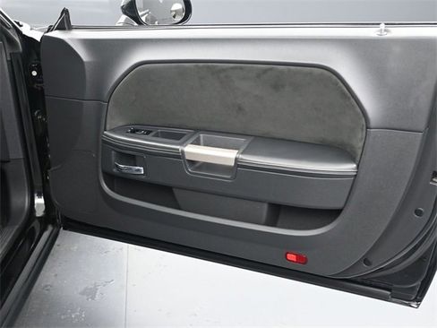 Used 2012 Dodge Challenger SRT8 w/ Premium Sound Group image 11