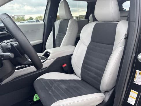 Used 2025 Mitsubishi Outlander SE FWD image 22