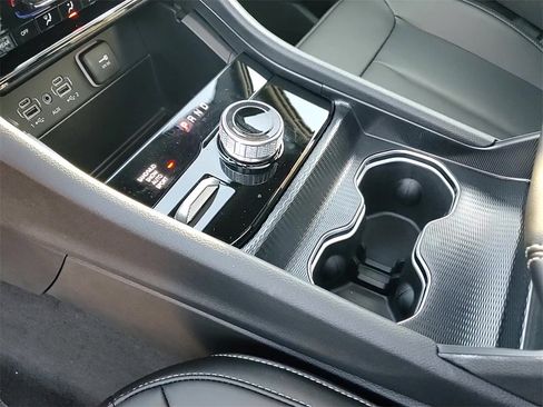 New 2025 Jeep Grand Cherokee Limited w/ MOPAR Finishing Package image 18