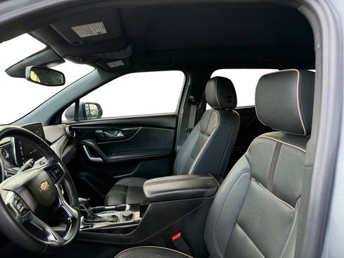 Used 2023 Chevrolet Blazer Premier w/ Enhanced Convenience Package image 10