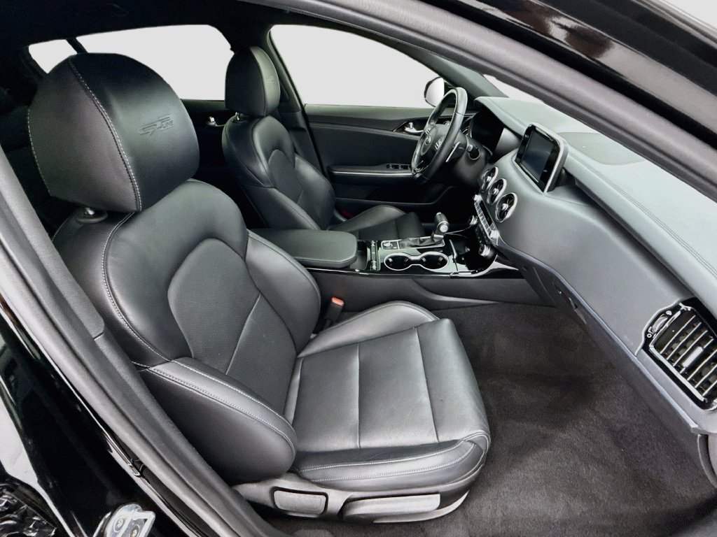 Used 2020 Kia Stinger GT-Line RWD image 18