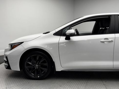 Used 2026 Toyota Corolla SE w/ SE Package FWD image 5