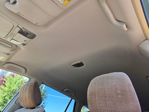 Used 2013 Subaru Outback 2.5i Premium w/ All-Weather Pkg AWD/4WD image 11
