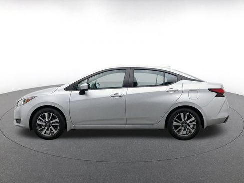 Used 2025 Nissan Versa SV FWD image 4