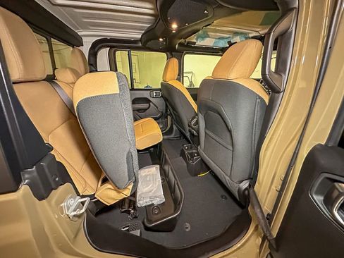 New 2026 Jeep Gladiator Sport image 4