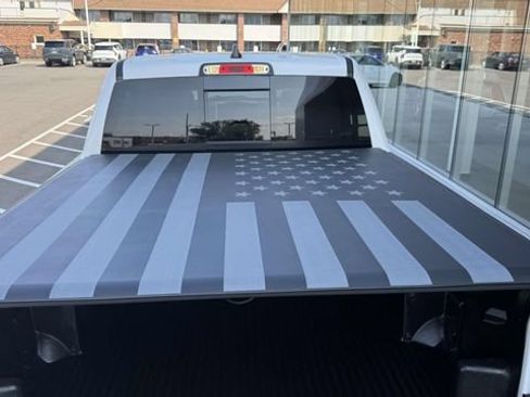 Used 2019 RAM 1500 Laramie AWD/4WD image 25