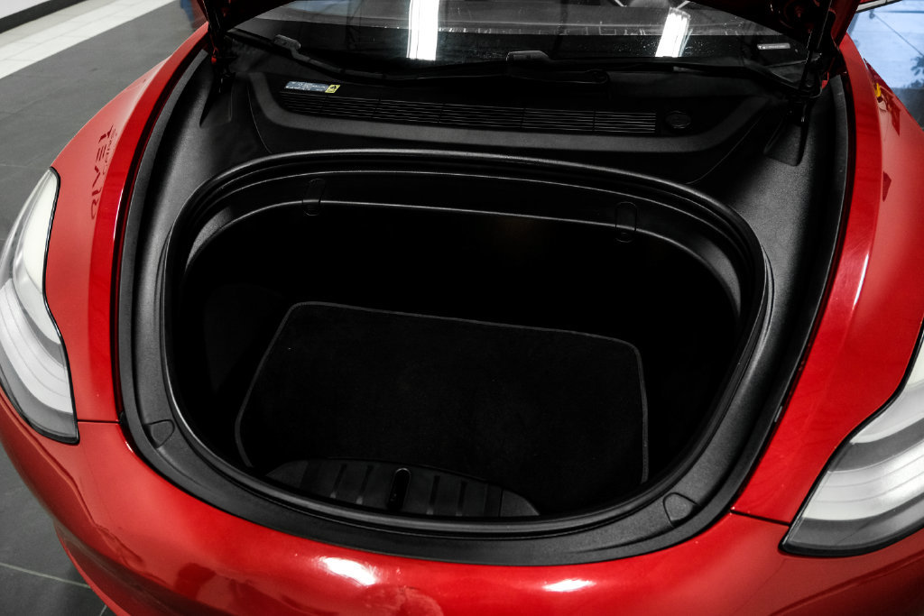 Used 2018 Tesla Model 3 Long Range RWD image 43