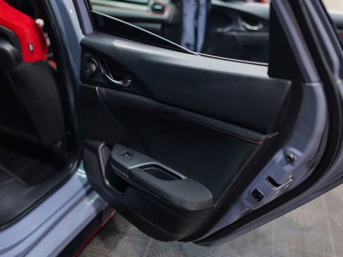 Used 2019 Honda Civic Type R image 38