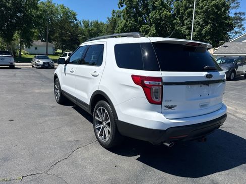 Used 2015 Ford Explorer XLT w/ Equipment Group 202A AWD/4WD image 5