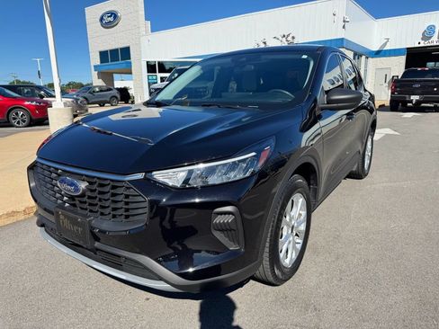 Certified 2023 Ford Escape Active w/ Tech Pack #1 AWD/4WD image 4