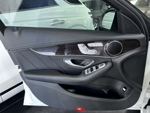 Used 2020 Mercedes-Benz C 300 Sedan image 25
