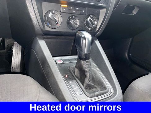 Used 2015 Volkswagen Jetta SE image 15