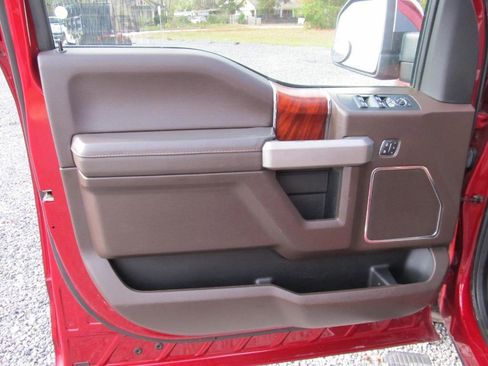 Used 2018 Ford F150 King Ranch w/ Equipment Group 601A Luxury image 33