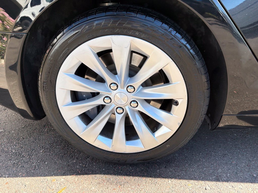 Used 2018 Tesla Model S 75D AWD/4WD image 5