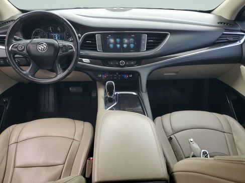 Used 2018 Buick Enclave Essence FWD image 12