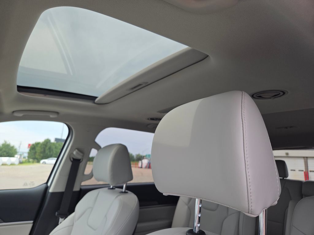 Used 2024 Kia Telluride S w/ S Sunroof Package AWD/4WD image 8