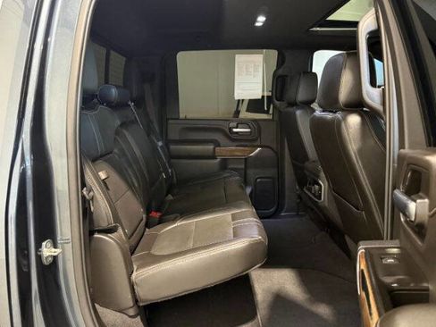 Used 2020 Chevrolet Silverado 3500 High Country image 18