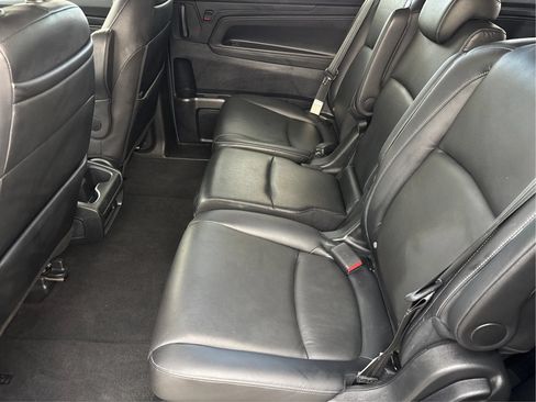 Used 2023 Honda Odyssey Touring image 14