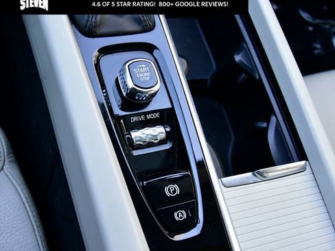 Used 2020 Volvo XC60 T5 Momentum image 25